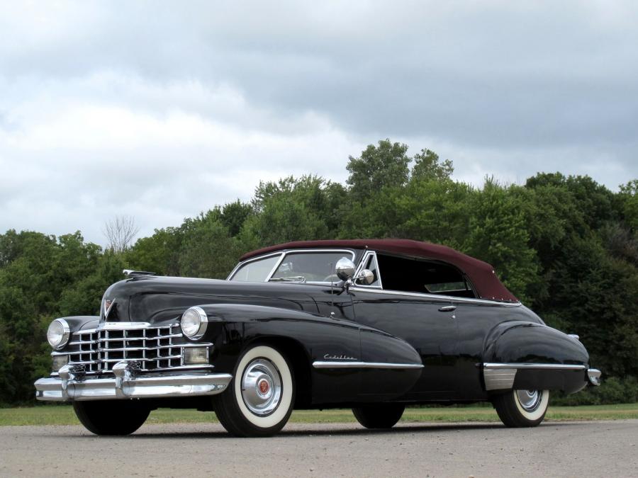  Cadillac Series 62 Convertible 1947 года  (фото 3 из 31)